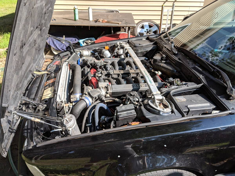 Illustration for article titled At $6,500, Are You Bold Enough to Buy This Blown 1988 BMW 750iL?
